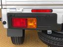 ４ＷＤ　マニュアルエアコン　パワステ　オートライト　作業灯　リヤ４枚リーフスプリング　スーパーデフロック　ラジオデッキ　衝突被害軽減システム　横滑り防止機能　アイドリングストップ　ＡＢＳ（長野県）の中古車