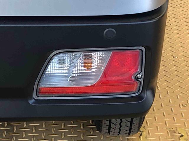 ハイゼットカーゴＤＸ４ＷＤ　ＡＭ／ＦＭラジオ　　マニュアルエアコン　パワーステアリング　パワードアロック　キーレスエントリー　衝突被害軽減システム　横滑り防止機能　アイドリングストップ　オートライト　ＡＢＳ（長野県）の中古車
