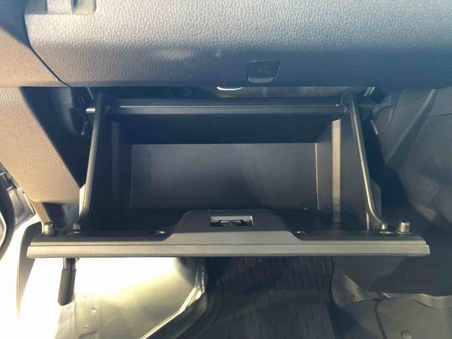 ハイゼットカーゴＤＸ４ＷＤ　ＡＭ／ＦＭラジオ　　マニュアルエアコン　パワーステアリング　パワードアロック　キーレスエントリー　衝突被害軽減システム　横滑り防止機能　アイドリングストップ　オートライト　ＡＢＳ（長野県）の中古車