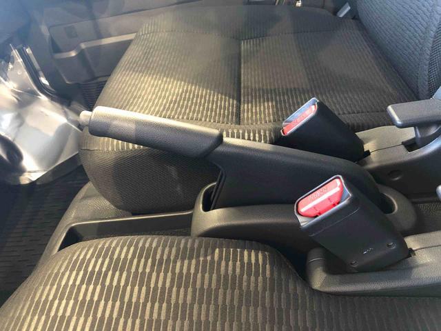 ハイゼットカーゴＤＸ４ＷＤ　ＡＭ／ＦＭラジオ　　マニュアルエアコン　パワーステアリング　パワードアロック　キーレスエントリー　衝突被害軽減システム　横滑り防止機能　アイドリングストップ　オートライト　ＡＢＳ（長野県）の中古車