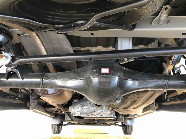 ハイゼットカーゴＤＸ４ＷＤ　ＡＭ／ＦＭラジオ　　マニュアルエアコン　パワーステアリング　パワードアロック　キーレスエントリー　衝突被害軽減システム　横滑り防止機能　アイドリングストップ　オートライト　ＡＢＳ（長野県）の中古車