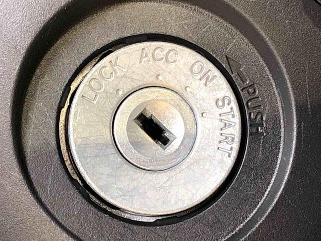 ハイゼットカーゴＤＸ４ＷＤ　ＡＭ／ＦＭラジオ　　マニュアルエアコン　パワーステアリング　パワードアロック　キーレスエントリー　衝突被害軽減システム　横滑り防止機能　アイドリングストップ　オートライト　ＡＢＳ（長野県）の中古車