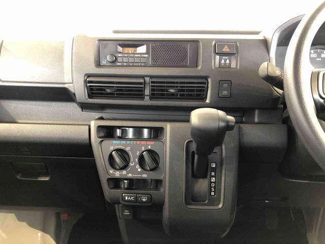 ハイゼットカーゴＤＸ４ＷＤ　ＡＭ／ＦＭラジオ　　マニュアルエアコン　パワーステアリング　パワードアロック　キーレスエントリー　衝突被害軽減システム　横滑り防止機能　アイドリングストップ　オートライト　ＡＢＳ（長野県）の中古車
