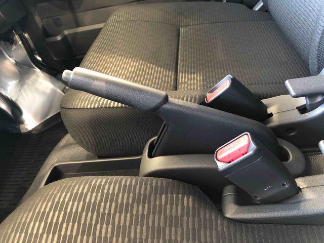 ハイゼットカーゴＤＸ４ＷＤ　ＡＭ／ＦＭラジオ　　マニュアルエアコン　パワーステアリング　パワードアロック　キーレスエントリー　衝突被害軽減システム　横滑り防止機能　アイドリングストップ　オートライト　ＡＢＳ（長野県）の中古車