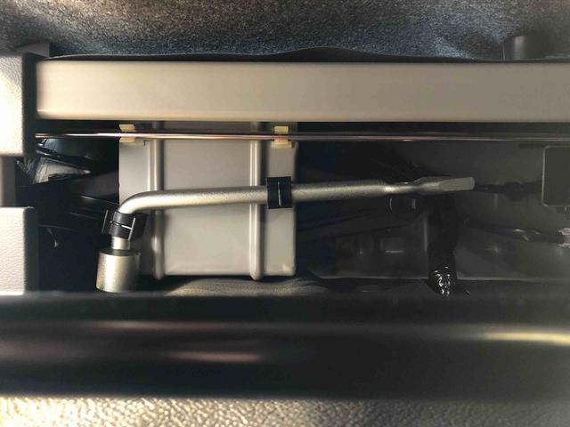 ハイゼットカーゴＤＸ４ＷＤ　ＡＭ／ＦＭラジオ　　マニュアルエアコン　パワーステアリング　パワードアロック　キーレスエントリー　衝突被害軽減システム　横滑り防止機能　アイドリングストップ　オートライト　ＡＢＳ（長野県）の中古車