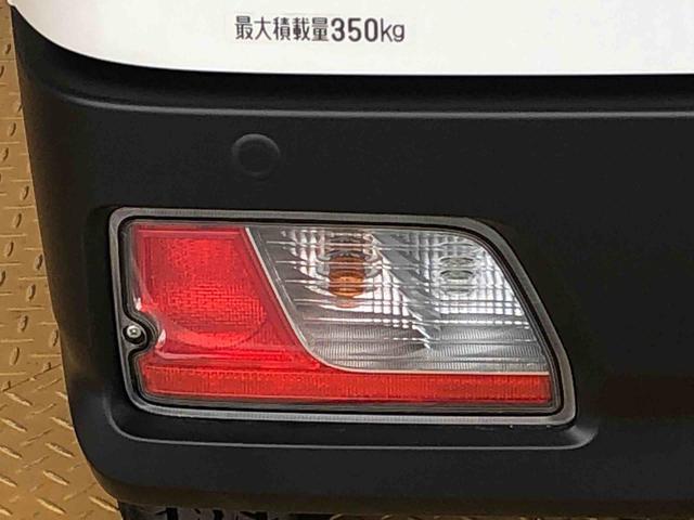 ハイゼットカーゴＤＸ４ＷＤ　ＡＭ／ＦＭラジオ　　マニュアルエアコン　パワーステアリング　パワードアロック　キーレスエントリー　衝突被害軽減システム　横滑り防止機能　アイドリングストップ　オートライト　ＡＢＳ（長野県）の中古車