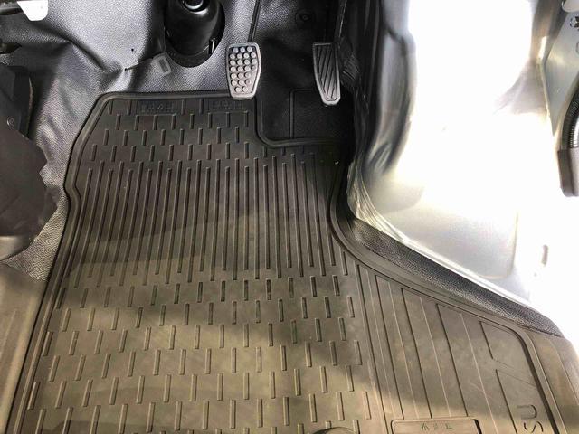 ハイゼットカーゴＤＸ４ＷＤ　ＡＭ／ＦＭラジオ　　マニュアルエアコン　パワーステアリング　パワードアロック　キーレスエントリー　衝突被害軽減システム　横滑り防止機能　アイドリングストップ　オートライト　ＡＢＳ（長野県）の中古車