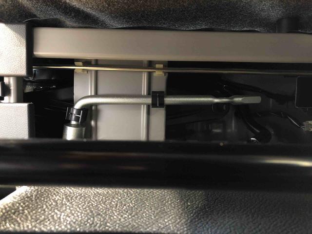 ハイゼットカーゴＤＸ４ＷＤ　ＡＭ／ＦＭラジオ　　マニュアルエアコン　パワーステアリング　パワードアロック　キーレスエントリー　衝突被害軽減システム　横滑り防止機能　アイドリングストップ　オートライト　ＡＢＳ（長野県）の中古車