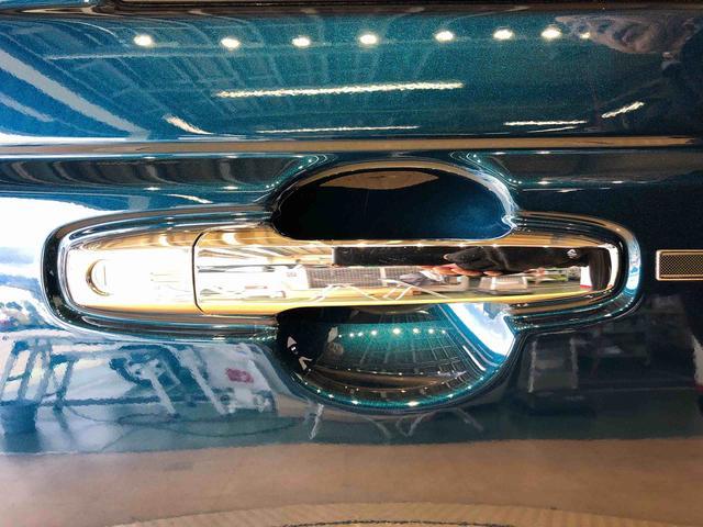 ムーヴキャンバスセオリーＧ２ＷＤ　両側電動スライドドア　オートライト　衝突被害軽減システム　横滑り防止機能　プッシュスタート　スマートキー　オートエアコン　電動格納ドアミラー　アイドリングストップ　ＡＢＳ（長野県）の中古車