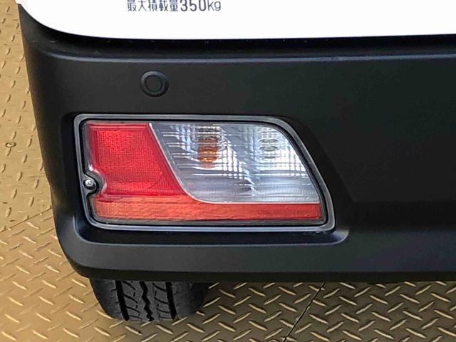 ハイゼットカーゴＤＸ４ＷＤ　ＡＭ／ＦＭラジオ　　マニュアルエアコン　パワーステアリング　パワードアロック　キーレスエントリー　衝突被害軽減システム　横滑り防止機能　アイドリングストップ　オートライト　ＡＢＳ（長野県）の中古車