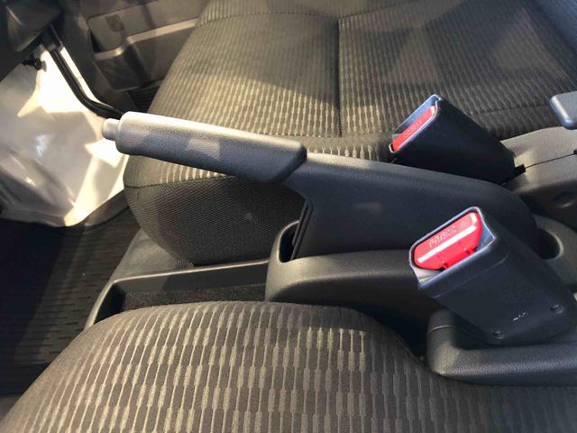 ハイゼットカーゴＤＸ４ＷＤ　ＡＭ／ＦＭラジオ　　マニュアルエアコン　パワーステアリング　パワードアロック　キーレスエントリー　衝突被害軽減システム　横滑り防止機能　アイドリングストップ　オートライト　ＡＢＳ（長野県）の中古車