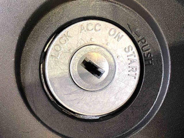 ハイゼットカーゴＤＸ４ＷＤ　ＡＭ／ＦＭラジオ　　マニュアルエアコン　パワーステアリング　パワードアロック　キーレスエントリー　衝突被害軽減システム　横滑り防止機能　アイドリングストップ　オートライト　ＡＢＳ（長野県）の中古車