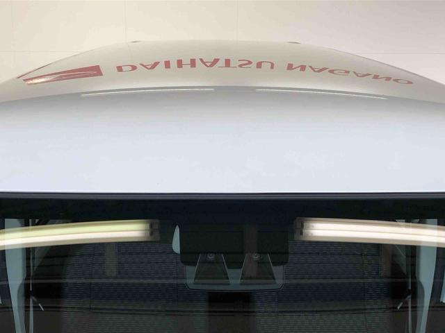 ハイゼットカーゴＤＸ４ＷＤ　ＡＭ／ＦＭラジオ　　マニュアルエアコン　パワーステアリング　パワードアロック　キーレスエントリー　衝突被害軽減システム　横滑り防止機能　アイドリングストップ　オートライト　ＡＢＳ（長野県）の中古車