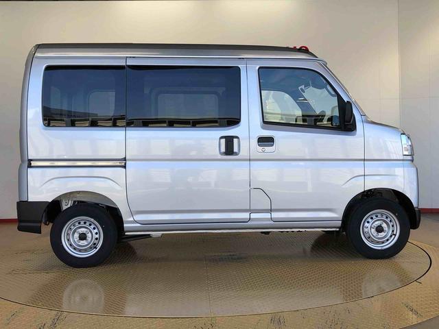 ハイゼットカーゴＤＸ４ＷＤ　ＡＭ／ＦＭラジオ　　マニュアルエアコン　パワーステアリング　パワードアロック　キーレスエントリー　衝突被害軽減システム　横滑り防止機能　アイドリングストップ　オートライト　ＡＢＳ（長野県）の中古車