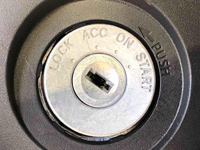 ハイゼットカーゴＤＸ４ＷＤ　ＡＭ／ＦＭラジオ　　マニュアルエアコン　パワーステアリング　パワードアロック　キーレスエントリー　衝突被害軽減システム　横滑り防止機能　アイドリングストップ　オートライト　ＡＢＳ（長野県）の中古車