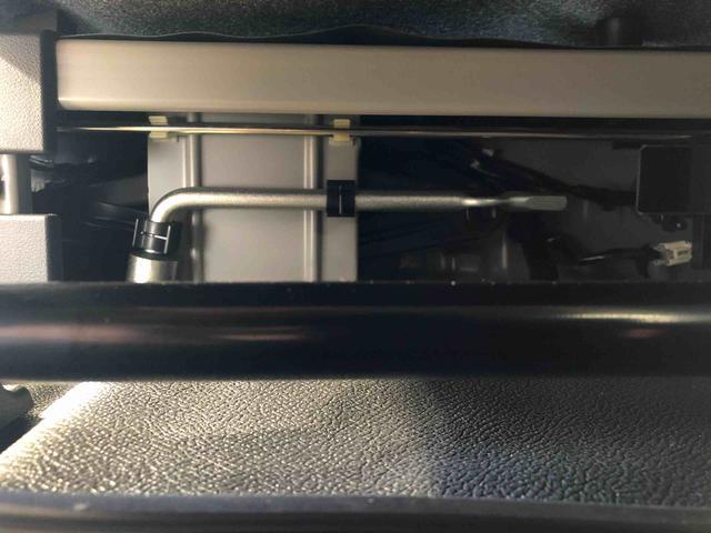 ハイゼットカーゴＤＸ４ＷＤ　ＡＭ／ＦＭラジオ　　マニュアルエアコン　パワーステアリング　パワードアロック　キーレスエントリー　衝突被害軽減システム　横滑り防止機能　アイドリングストップ　オートライト　ＡＢＳ（長野県）の中古車