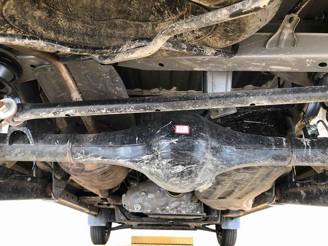 ハイゼットカーゴＤＸ４ＷＤ　ＡＭ／ＦＭラジオ　　マニュアルエアコン　パワーステアリング　パワードアロック　キーレスエントリー　衝突被害軽減システム　横滑り防止機能　アイドリングストップ　オートライト　ＡＢＳ（長野県）の中古車