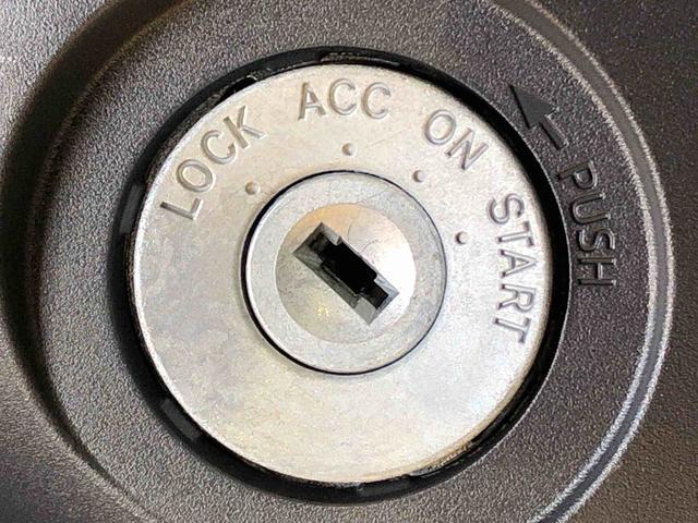 ハイゼットトラックスタンダード４ＷＤ　マニュアルエアコン　パワステ　タイミングチェーン　ラジオデッキ　手動ドアミラー　手動ウィンドウ　衝突被害軽減システム　横滑り防止機能　アイドリングストップ　ＡＢＳ（長野県）の中古車