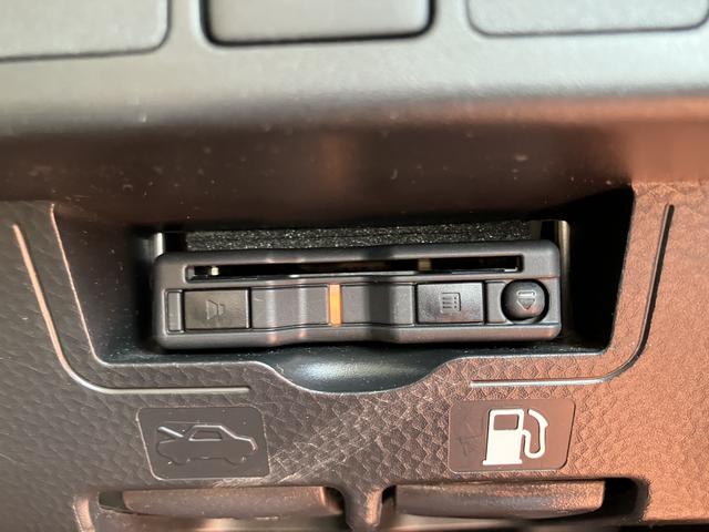 トールカスタムＧ　ターボ　ナビ　バックカメラ　ＥＴＣ　ＡＣＣ保証１年間・距離無制限付き　両側電動スライドドア　オートエアコン　フルセグ　ＤＶＤ再生　ＣＤ再生　電動パーキングブレーキ　オートブレーキホールド機能　電動格納ミラー　アイドリングストップ　キーフリー（東京都）の中古車