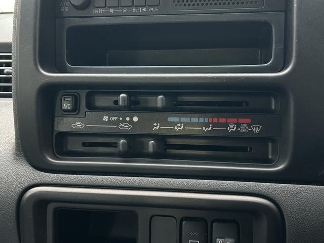 ハイゼットカーゴスペシャル　ＥＴＣ車載器　ドライブレコーダー保証　まごころ保証　１年間・走行距離無制限付き　ＥＴＣ車載器　ドライブレコーダー　リヤベンチシート　エアコン　パワーステアリング　助手席エアバッグ　両側スライドドア（東京都）の中古車