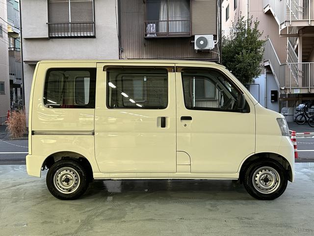 ハイゼットカーゴスペシャル　ＥＴＣ車載器　ドライブレコーダー保証　まごころ保証　１年間・走行距離無制限付き　ＥＴＣ車載器　ドライブレコーダー　リヤベンチシート　エアコン　パワーステアリング　助手席エアバッグ　両側スライドドア（東京都）の中古車