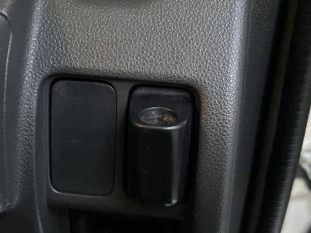 ハイゼットカーゴスペシャル　ＥＴＣ車載器　ドライブレコーダー保証　まごころ保証　１年間・走行距離無制限付き　ＥＴＣ車載器　ドライブレコーダー　リヤベンチシート　エアコン　パワーステアリング　助手席エアバッグ　両側スライドドア（東京都）の中古車