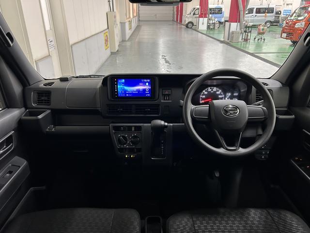 ハイゼットカーゴクルーズ 6.8ディスプレイオーディオ キーフリー保証 新車保証・まごころ保証 1年間・走行距離無制限付き キーフリーシステム 電動格納ドアミラー アイドリングストップ 前席パワーウインドウ コーナーセンサー オートライト オートハイビーム(東京都)の中古車