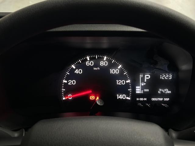 ハイゼットカーゴクルーズ 6.8ディスプレイオーディオ キーフリー保証 新車保証・まごころ保証 1年間・走行距離無制限付き キーフリーシステム 電動格納ドアミラー アイドリングストップ 前席パワーウインドウ コーナーセンサー オートライト オートハイビーム(東京都)の中古車