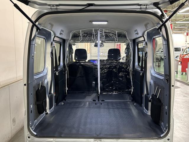 ハイゼットカーゴクルーズ 6.8ディスプレイオーディオ キーフリー保証 新車保証・まごころ保証 1年間・走行距離無制限付き キーフリーシステム 電動格納ドアミラー アイドリングストップ 前席パワーウインドウ コーナーセンサー オートライト オートハイビーム(東京都)の中古車