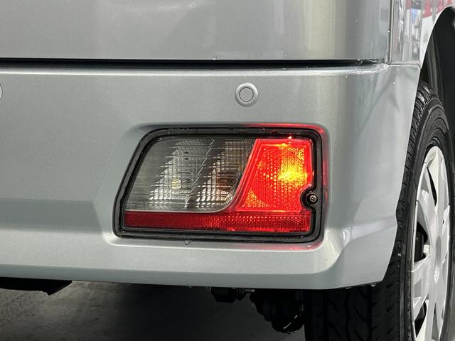 ハイゼットカーゴクルーズ 6.8ディスプレイオーディオ キーフリー保証 新車保証・まごころ保証 1年間・走行距離無制限付き キーフリーシステム 電動格納ドアミラー アイドリングストップ 前席パワーウインドウ コーナーセンサー オートライト オートハイビーム(東京都)の中古車