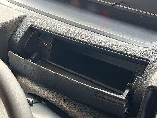 タントカスタムＲＳ保証　新車保証・まごころ保証　１年間・走行距離無制限付き（東京都）の中古車