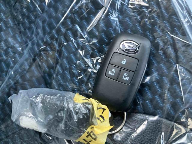 タントカスタムX(沖縄県)の中古車