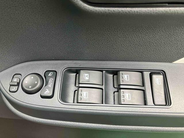 タントX(沖縄県)の中古車