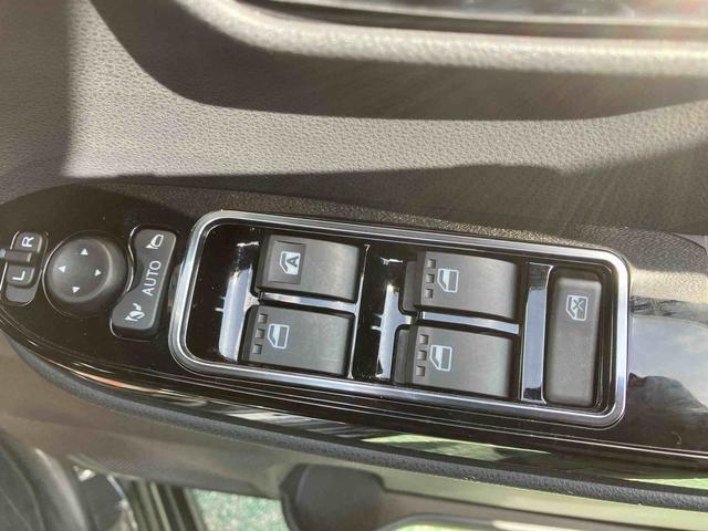 タントカスタムＸオートエアコン　９インチ純正ナビ　ドライブレコーダー　パノラマモニター　衝突回避支援システム　コーナーセンサー　ＬＥＤヘッドランプ＆フォグランプ　両側パワースライドドア　キーフリーシステム（沖縄県）の中古車