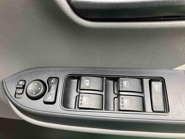 タントX(沖縄県)の中古車