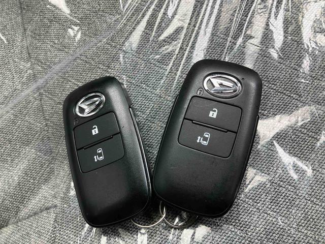 タントX(沖縄県)の中古車