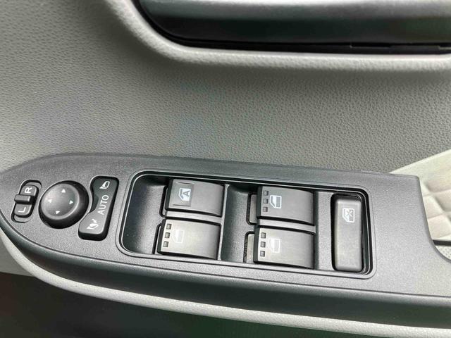 タントX(沖縄県)の中古車