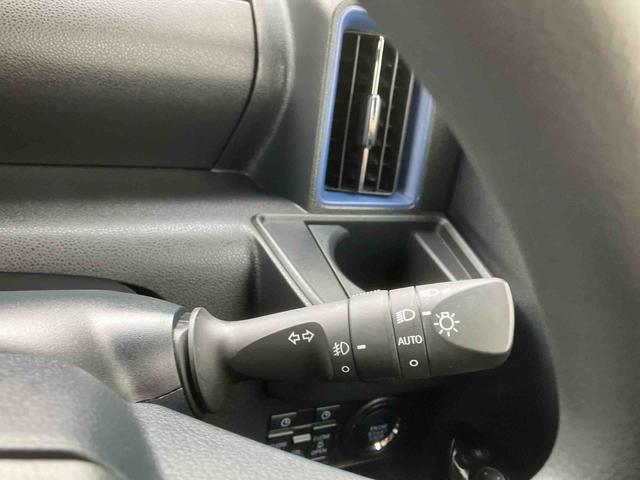 タントカスタムＸ（沖縄県）の中古車