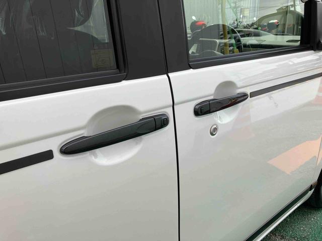 ムーヴキャンバスGブラックアクセントリミテッド SAIII(沖縄県)の中古車