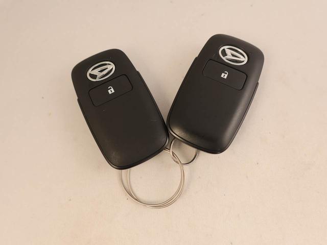 ロッキープレミアムＧ　ＨＥＶ　クルーズコントロール　シートヒーターオーディオレス　バックカメラ　電動パーキング　ＬＥＤヘッドライト　ＵＳＢポート　プッシュスタート　スマートキー　コーナーセンサー（愛知県）の中古車