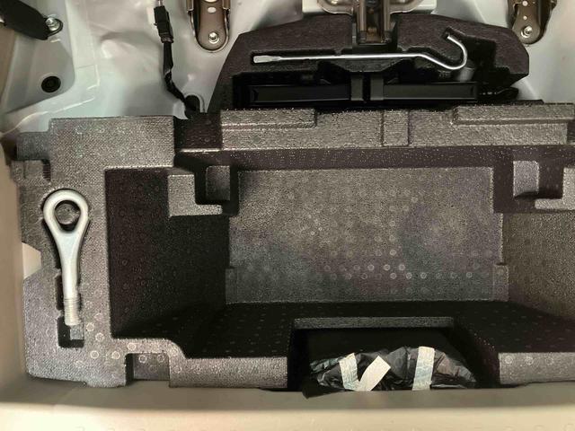 ムーヴＬＣＤ　マニュアルエアコン　パワーウィンドウスイッチ　ＡＢＳ　キーレスエントリー　電動ドアミラー　走行距離少ない　パールホワイト（三重県）の中古車