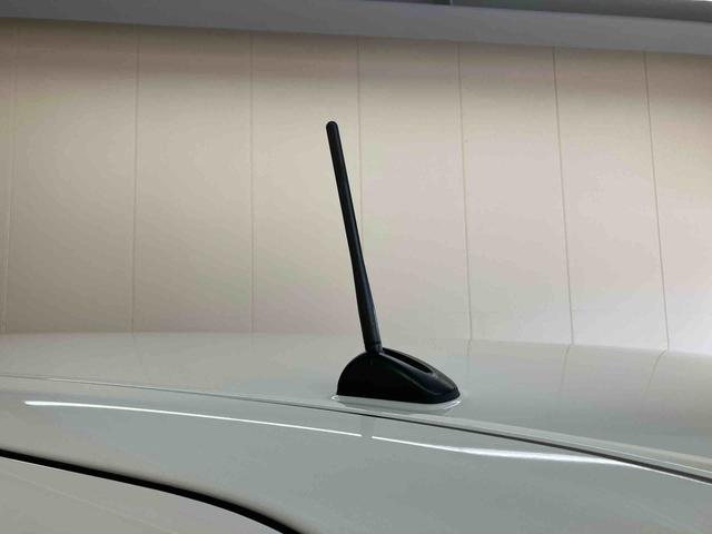 タントカスタムＲＳ　トップエディションＳＡIII／ターボナビ　バックモニター　両側電動スライドドア　プッシュボタンスタート　キーフリー　スマートアシスト　シートヒーター　ドライブレコーダー　オートエアコン　１５インチアルミホイール　ＬＥＤ　ＥＴＣ（三重県）の中古車