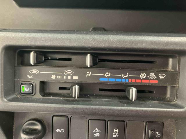 ハイゼットトラックスタンダードＳＡIIIｔ／４ＷＤ／５ＭＴＡＭ／ＦＭラジオ　マニュアルエアコン　パワステ　三方開（三重県）の中古車