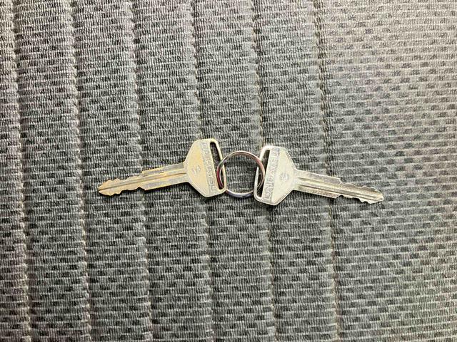 ハイゼットトラックスタンダードＳＡIIIｔ／４ＷＤ／５ＭＴＡＭ／ＦＭラジオ　マニュアルエアコン　パワステ　三方開（三重県）の中古車