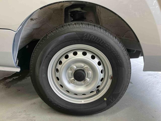 ハイゼットトラックスタンダードＳＡIIIｔ／４ＷＤ／５ＭＴＡＭ／ＦＭラジオ　マニュアルエアコン　パワステ　三方開（三重県）の中古車