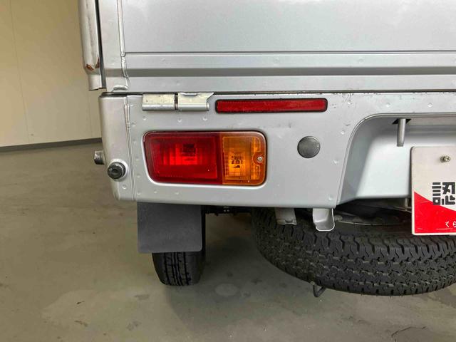 ハイゼットトラックスタンダードＳＡIIIｔ／４ＷＤ／５ＭＴＡＭ／ＦＭラジオ　マニュアルエアコン　パワステ　三方開（三重県）の中古車