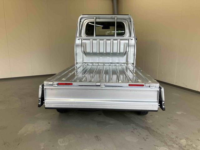 ハイゼットトラックスタンダードＳＡIIIｔ／４ＷＤ／５ＭＴＡＭ／ＦＭラジオ　マニュアルエアコン　パワステ　三方開（三重県）の中古車