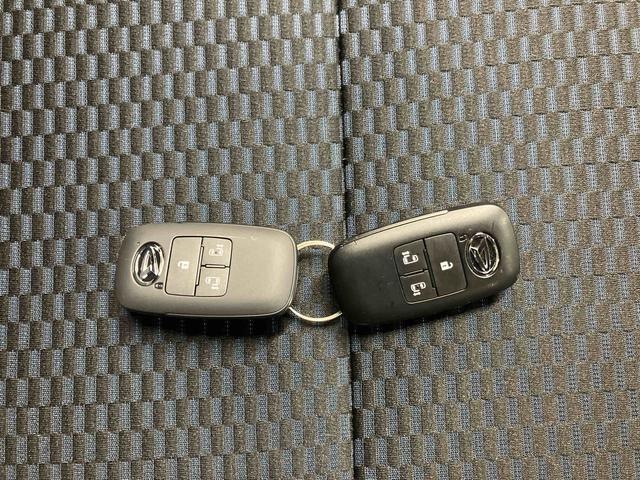 タントカスタムＸ／両側パワースライドドア／ディスプレイオーディオ両側パワースライドドア　イージークローザー　ディスプレイオーディオ　バックモニター　プッシュボタンスタート　キーフリー　電動パーキングブレーキ　ＬＥＤ　前席シートヒーター　オートハイビーム（三重県）の中古車