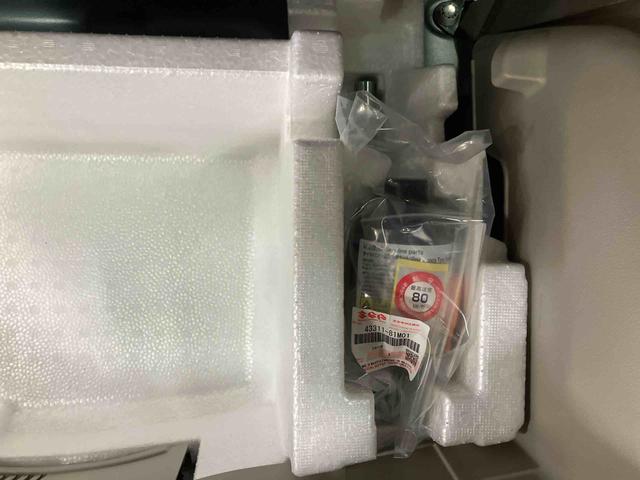 ワゴンＲＦＡ／ナビ／ドライブレコーダー／キーレスナビ　ＣＤ　ドライブレコーダー　キーレス　パワーウィンドウ　電動ドアミラー　マニュアルエアコン　横滑り防止装置　１４インチ　マット　バイザー（三重県）の中古車