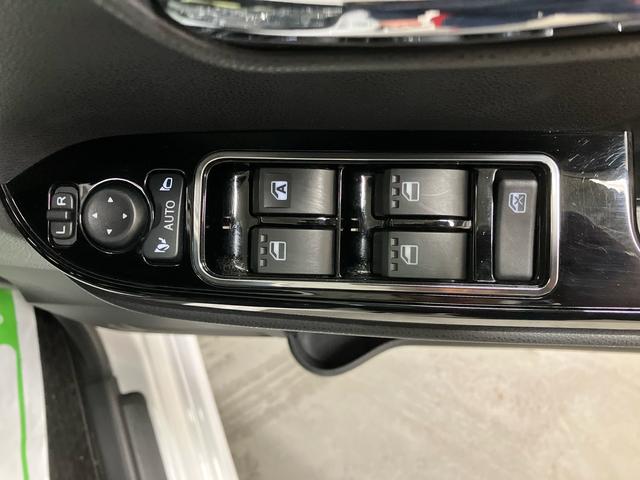 タントカスタムＸスタイルセレクションナビ　バックモニター　両側パワースライドドア　イージークローザー　オートエアコン　プッシュボタンスタート　キーフリー　運転席ロングスライドシート　前席シートヒーター　オートハイビーム　コーナーセンサー（三重県）の中古車